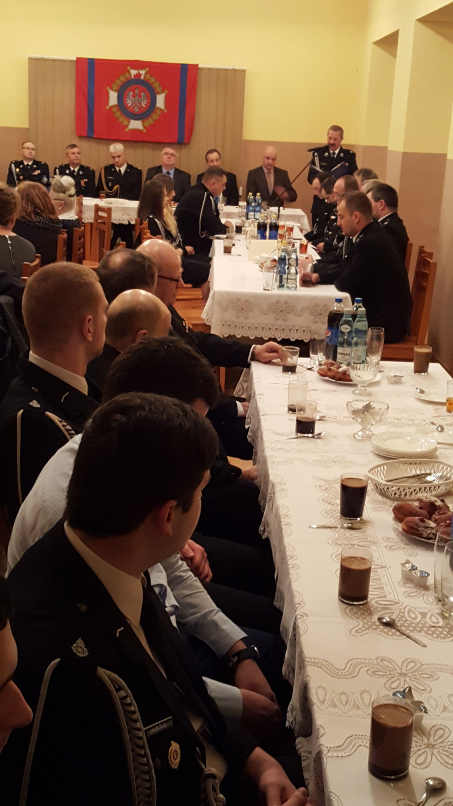 Walne zebranie - zdjęcie wykonano w trakcie przemowy Prezesa OSP Rybarzowice